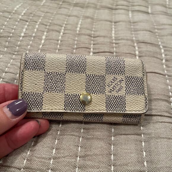 Louis Vuitton LV 4 Key Holder Damier Azur Authentic COA - Picture 2 of 11